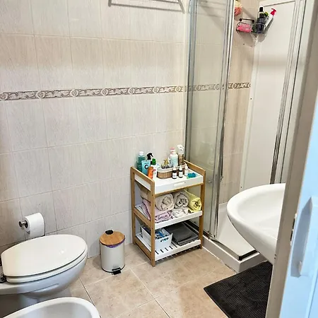 Penha De Franca Guest Homestay Lisbon